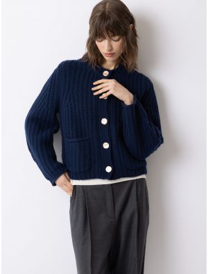Cardigan in chunky knit