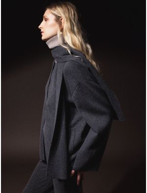 Short knitted coat with scarf